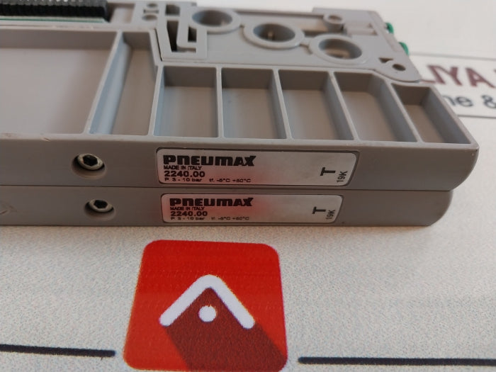 Lot Of 2X Pneumax 2240.00 Closing Plate ?3-10 bar
