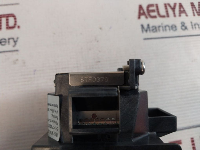 Poa-lmp148 Projector Lamp 610 352 7949