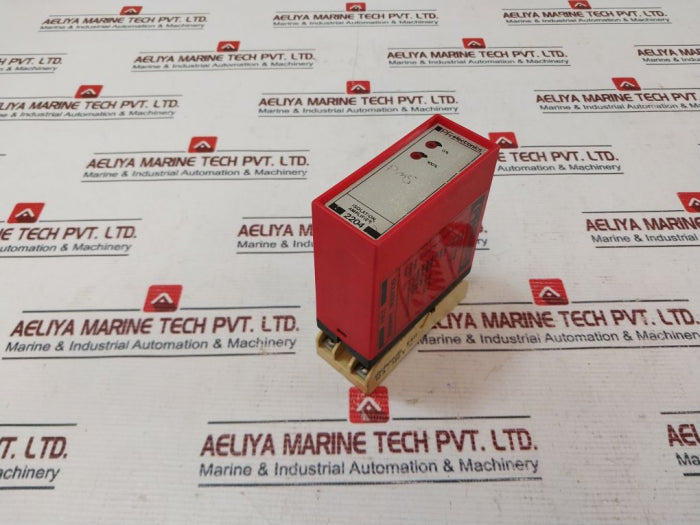 Pr Electronics 2204 Isolation Amplifier With Base 10A/380V