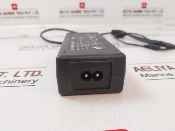 Q05/12-s335 Switching Adapter 100-240vac