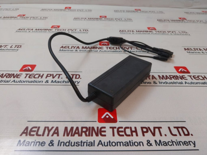 Q05/12-s335 Switching Adapter 100-240vac