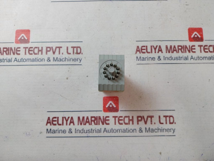 Releco MR-C Plus Relay With Base DC24V 2-30 Min