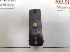 Lot of 2X Licon TW14-100091 Switch 2.840.657