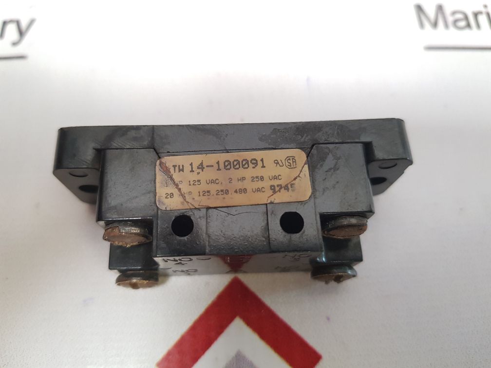 Lot of 2X Licon TW14-100091 Switch 2.840.657
