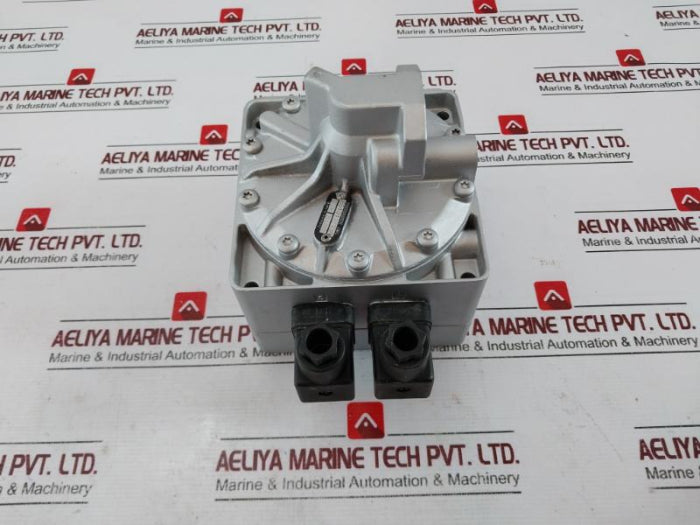 Rexroth 5610102150 Pneumatic Regulator G1/4 0.5 Bar, 0300