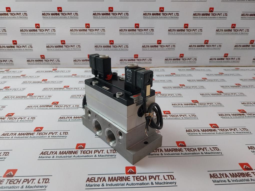 Rexroth 5814221100 Solenoid Valve 24V Dc 04983-175-02