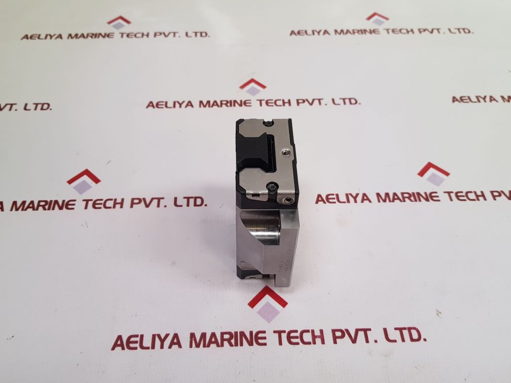 Rexroth R165131420 Runner Block