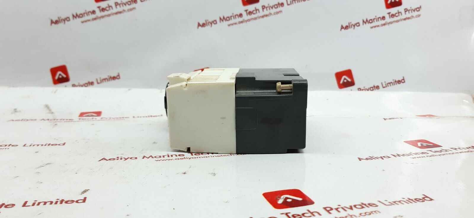 Telemecanique CA2-FR 111 Controller Time Relay 200V 50Hz 208V 60Hz