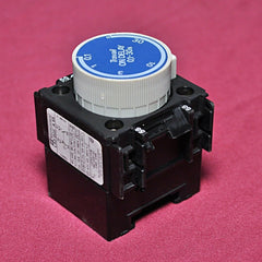 Telemecanique la2-d22 a65 time delay module