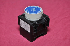 Telemecanique la2-d22 a65 time delay module