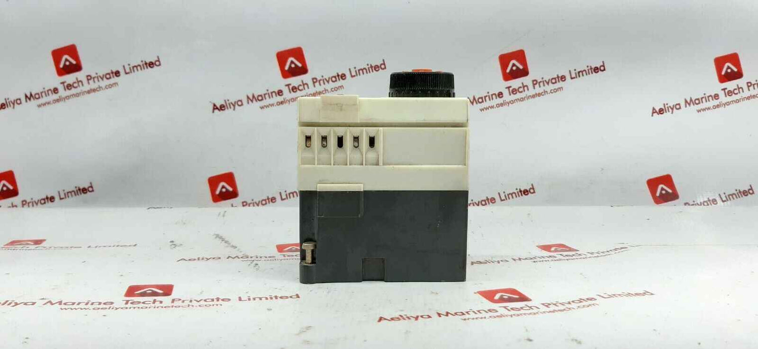 Telemecanique CA2-FT141 Time Relay 220V 60Hz