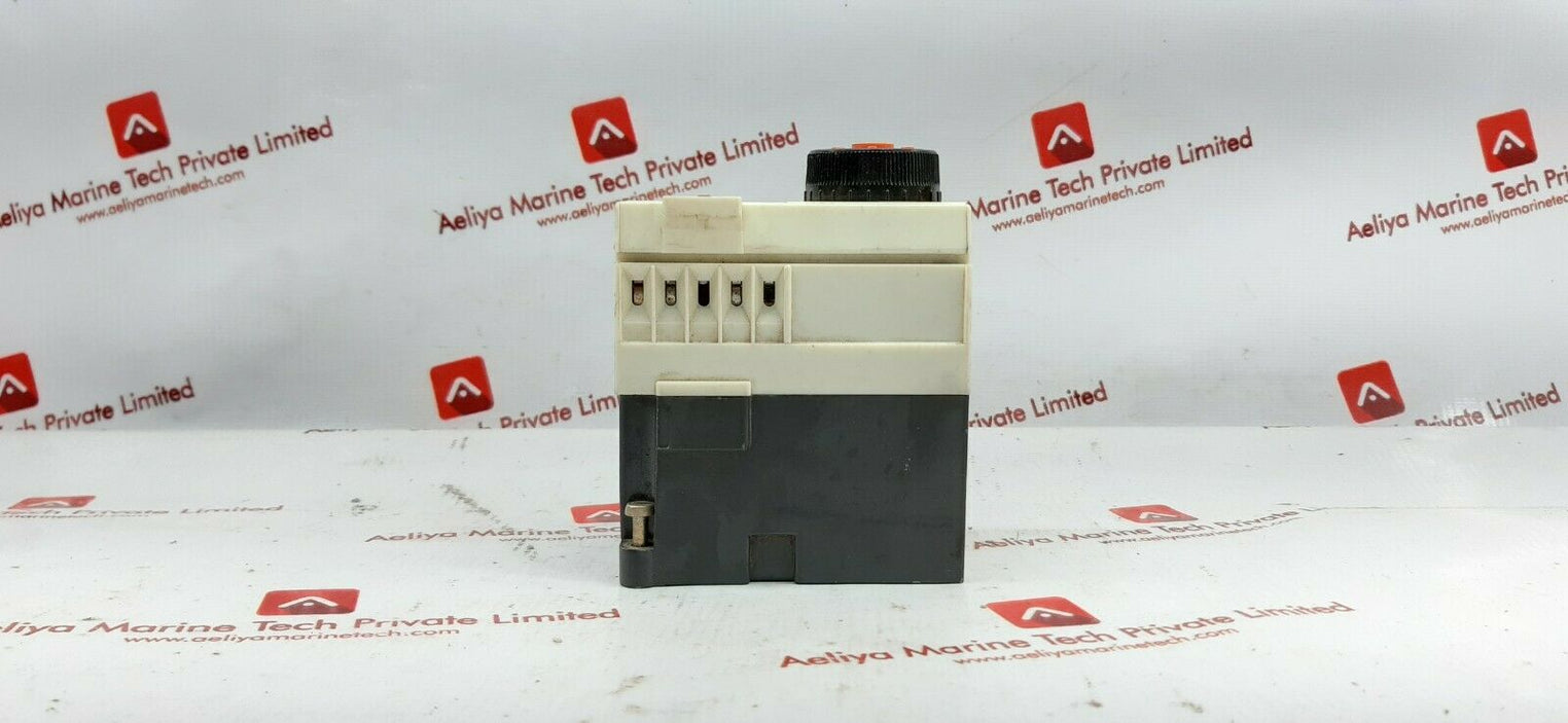 Telemecanique CA2-FT141 Time Relay 220V 60Hz