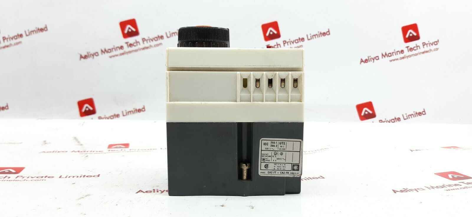Telemecanique CA2-FR 111 Controller Time Relay 200V 50Hz 208V 60Hz