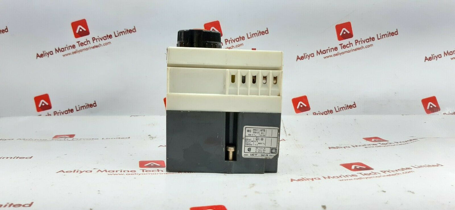 Telemecanique CA2-FT141 Time Relay 220V 60Hz