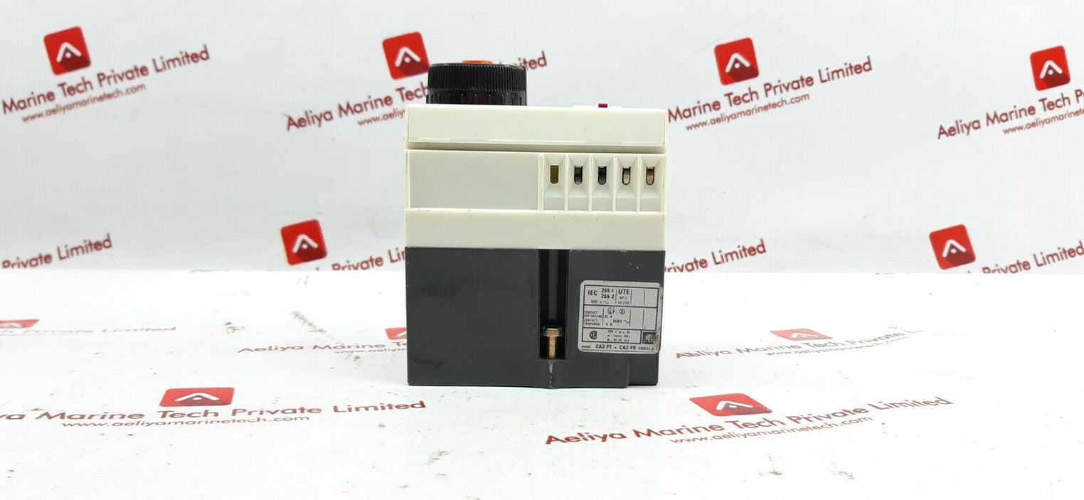 Telemecanique CA2-FR 111 Time Relay 220V 60Hz
