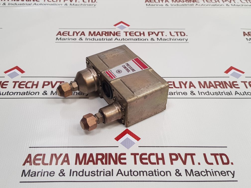 Saginomiya Dns-d306 Q4 Pressure Control