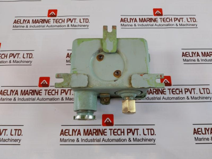 Saginomiya Sns-c110Wgq Single Function Pressure Control