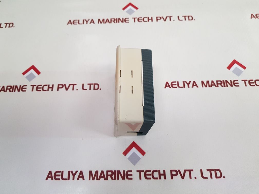 Saginomiya Thermo Eye-P Digital Thermostat