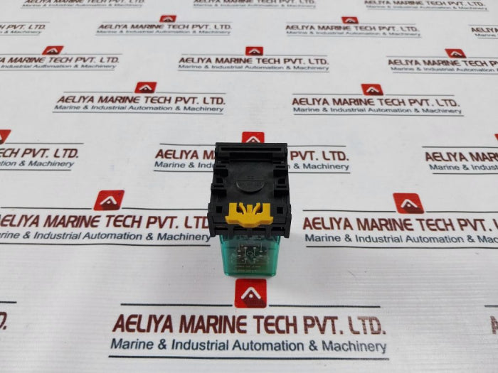 Salzer Mkp-2P Voltage Relay With Base 240V Ac