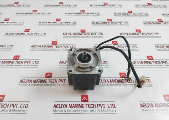 Sanyo Denki R30b08010dbpd2 Ac Servo Motor 100w 200v 3000 Rpm 3-phase