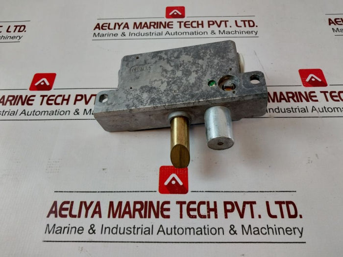 Schmersal Atv 59/4 Door Locking System