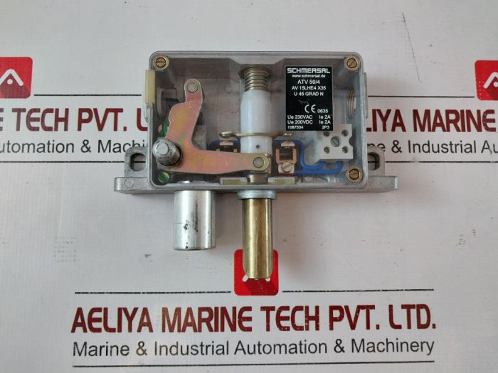Schmersal Atv 59/4 Door Locking System