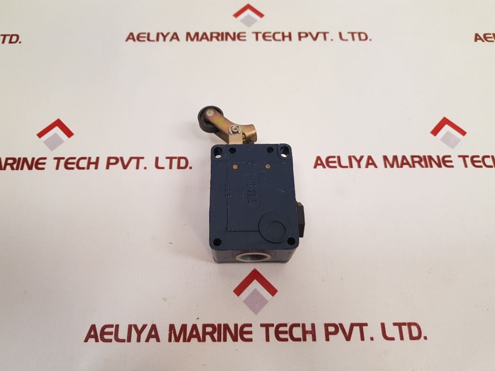 Schmersal M3K 015-11Y Position Switch