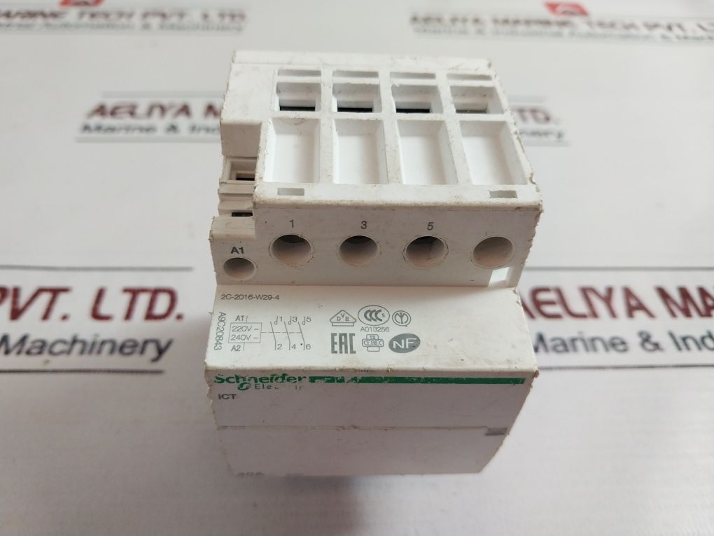 Schneider Electric 40A Contactor 500V~ 50Hz