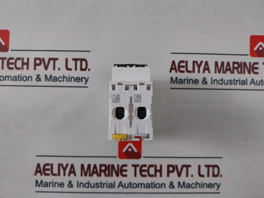 Schneider Electric A9F74220 Circuit Breaker Deg 3 400V