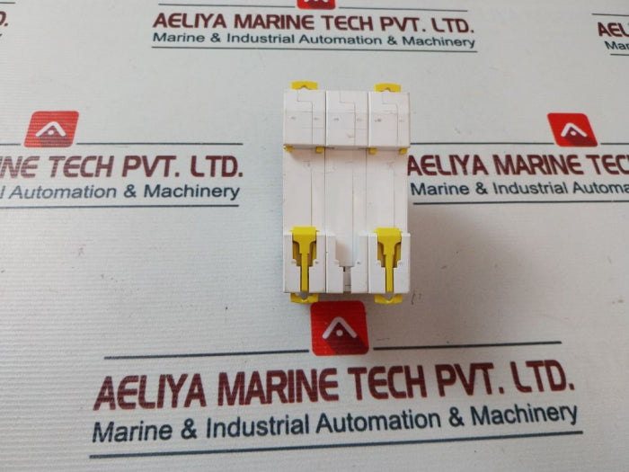 Schneider Electric A9F84332 Miniature Circuit Breaker 400V