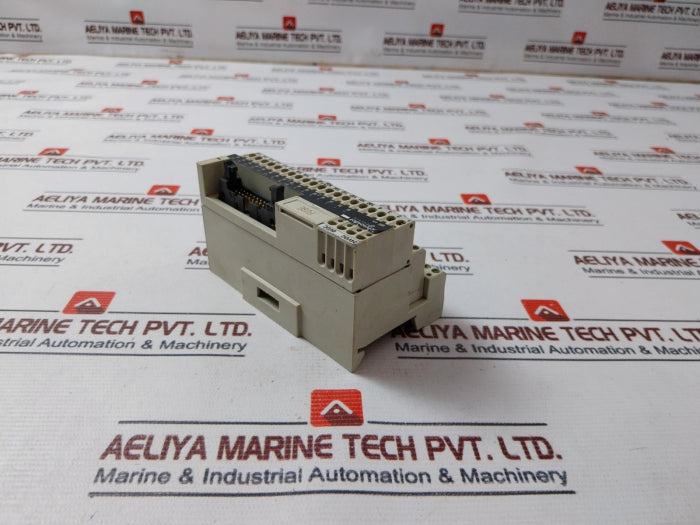 Schneider Electric  Passive Connection Sub-base Abe7-h16C31