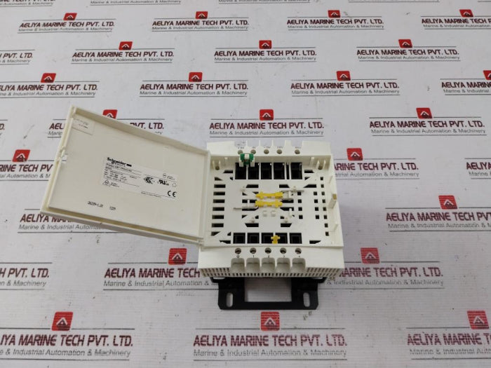 Schneider Electric Abt7Pdu016G Voltage Transformer 230/400V 160Va