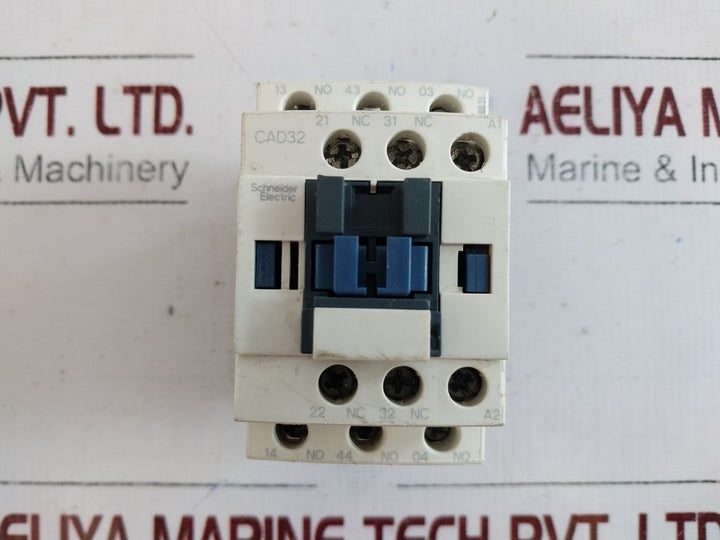 Schneider electric/Telemecanique CAD32 Control Relay 10A 690V 6kV