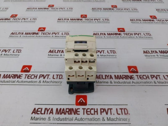 Schneider Electric Cad32 Control Relay 110V 50/60Hz 600Vac