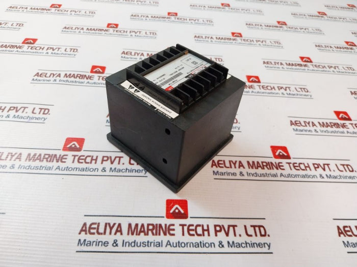 Schneider Electric Conzerv Dm1210 Digital Voltage Panel Meter 50/60Hz