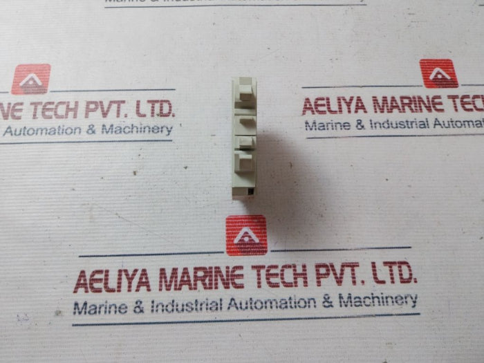 Schneider Electric/Telemecanique GB2CB09 Circuit Breaker 250V 50/60Hz