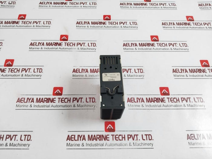 Schneider Electric Nsycr10Wu2C Climasys Ptc Heating Resistance Ac/Dc120-240V 10W