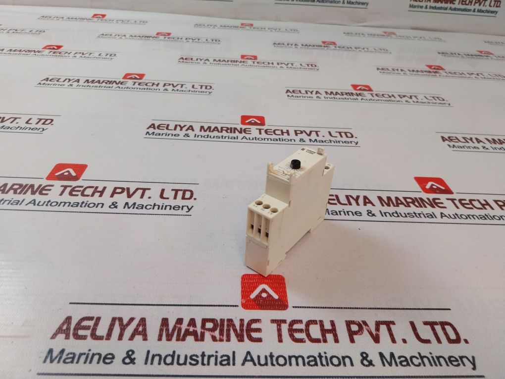 Schneider Electric Re11Ramu Modular Timing Relay 8A/250V