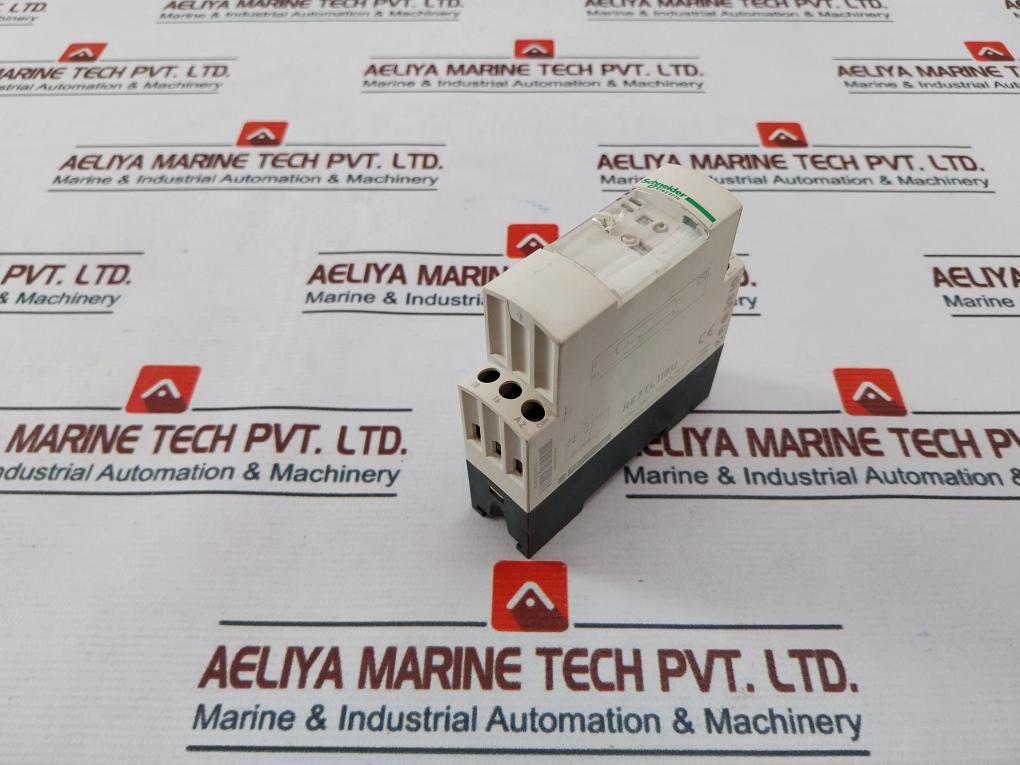 Schneider Electric Re7Tl11Bu Delay Timer Relay 0.05S-300H, 110-240V~ 50/60Hz