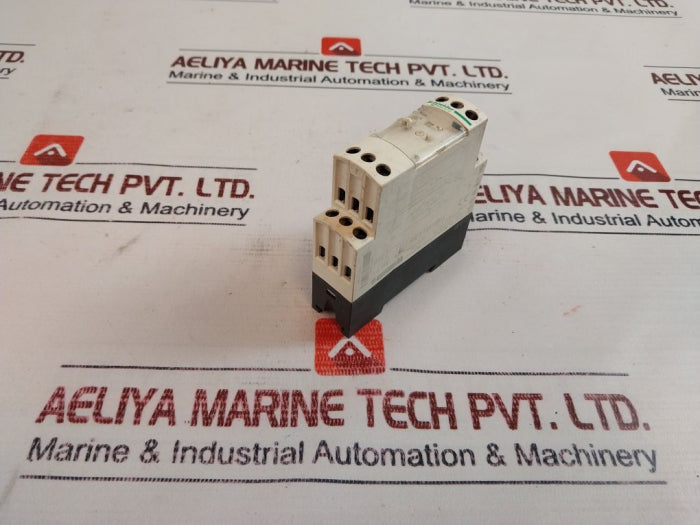 Schneider Electric / Telemecanique Re7Tm11Bu Timer Delay Relay 8A 250V