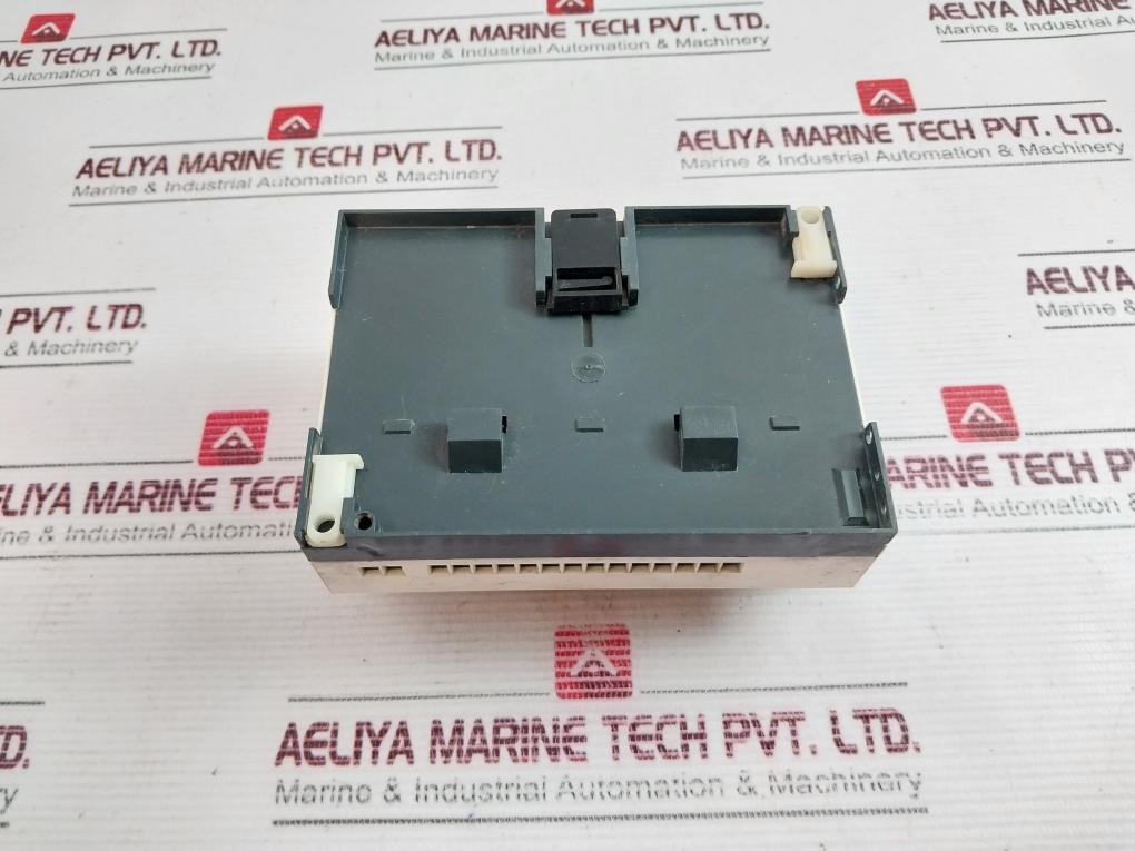 Schneider Electric Sr2 B201B Zelio Smart Relay 50/60Hz