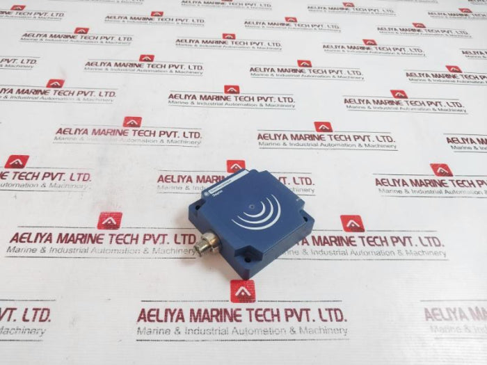 Schneider Electric Xs7D1A1Pbm12 Inductive Proximity Sensor