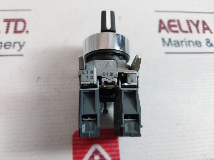Schneider Electric ZBE-101 Contact Block Screw Clamp With Rotary Switch