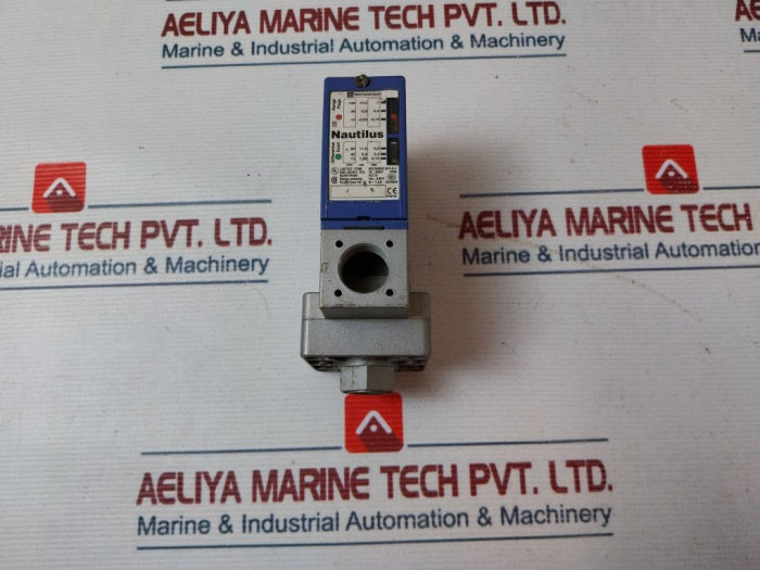 Schneider Electric Xml Bm02V2S11 Pressure Switch 13-80 Kpa