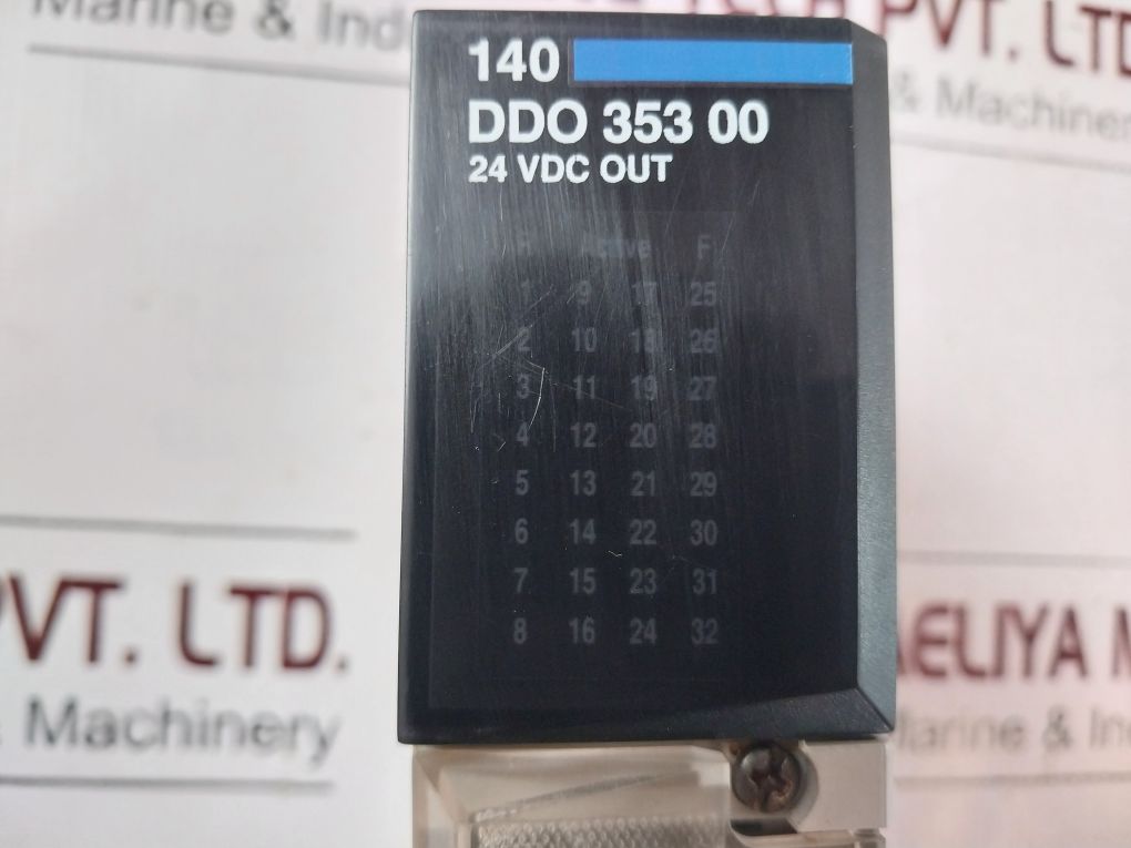 Schneider Electric 140Ddo35300 Modicon Discrete Dc Output Module