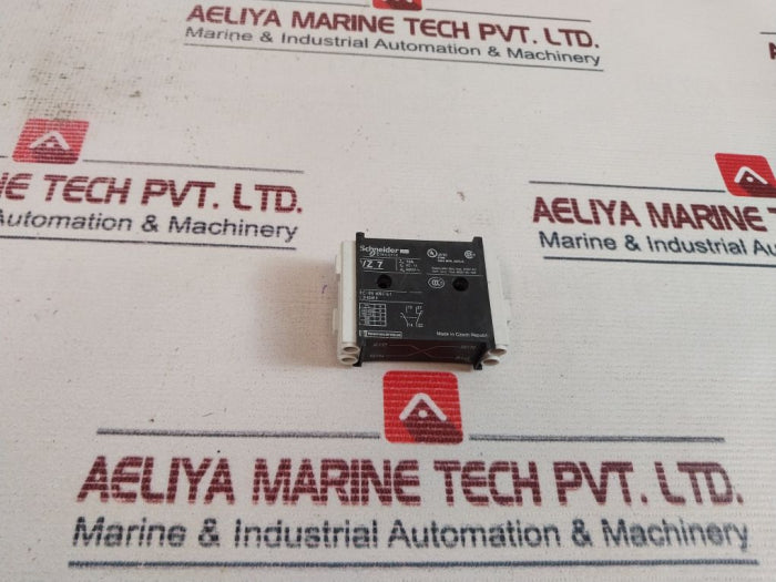 Schneider Electric Vz7 Auxiliary Contact 690v