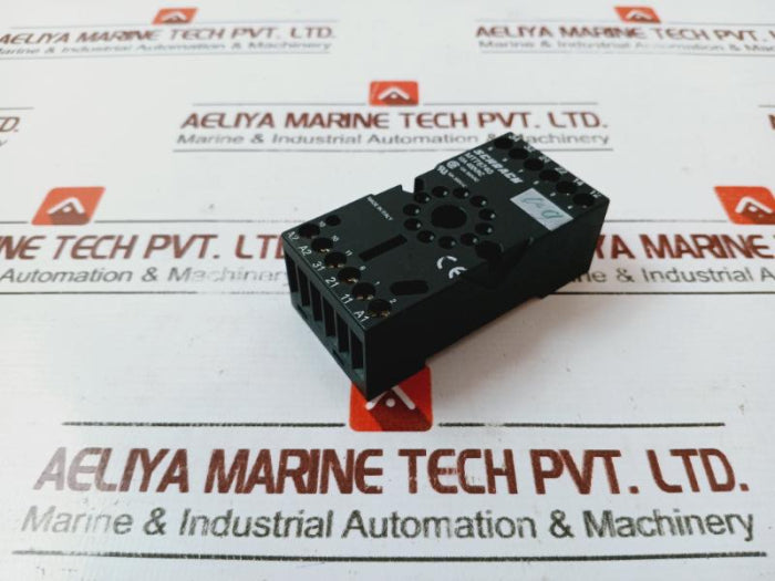 Schrack Mt78740 Relay Base Socket 10a 400vac , 10a 300vac