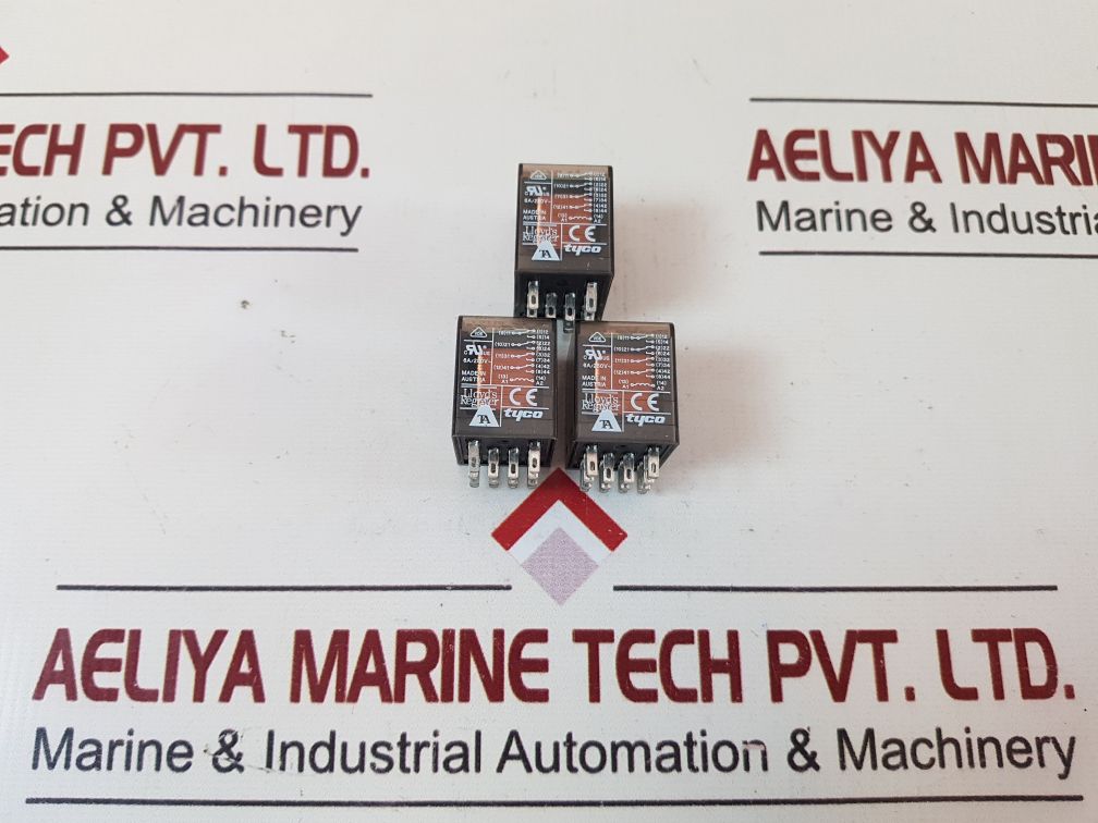 Lot of 11X Schrack PT570L24 Relay