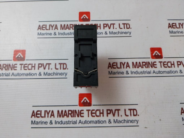 Schrack Zt400 L24 Relay With Base 5A/250V