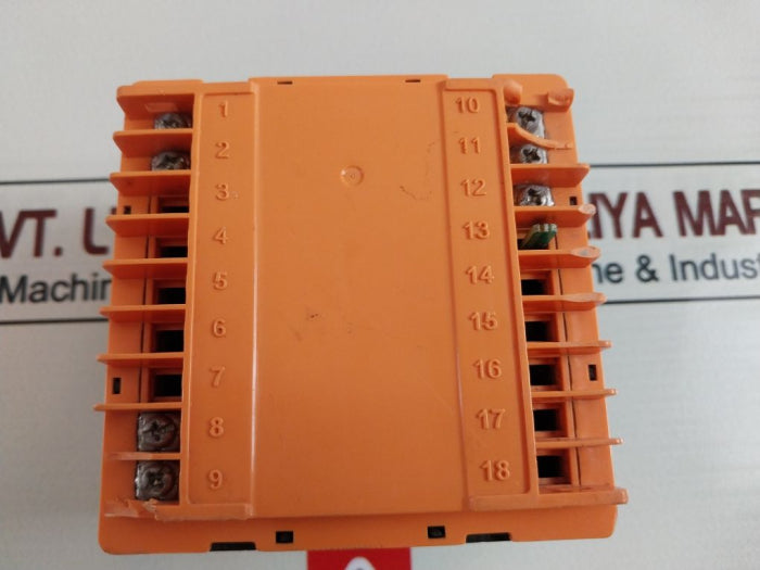 Selec TC303 Digital Temperature Controller 85 TO 270V AC/DC